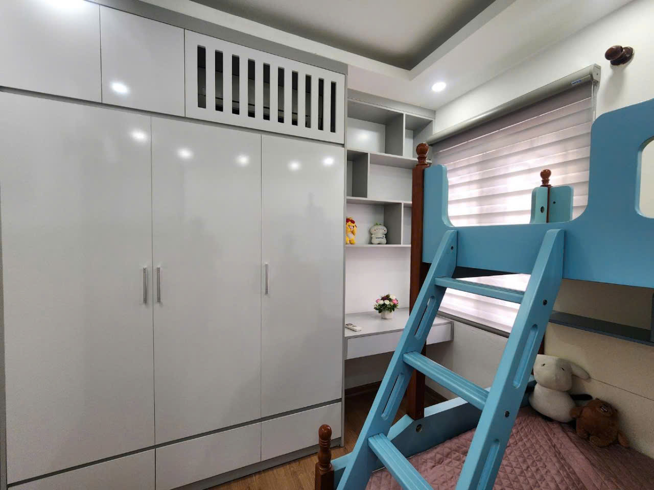 Bán nhà ngõ Thịnh Hào 3, một bước ra phố : DT 22m, giá 5tỷ1